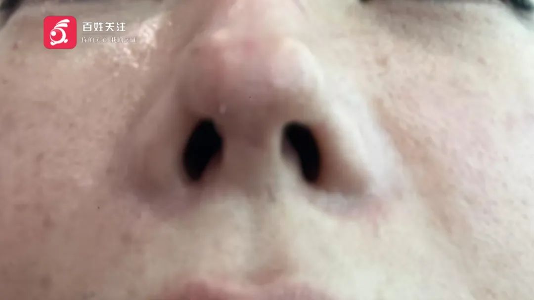 DƬ